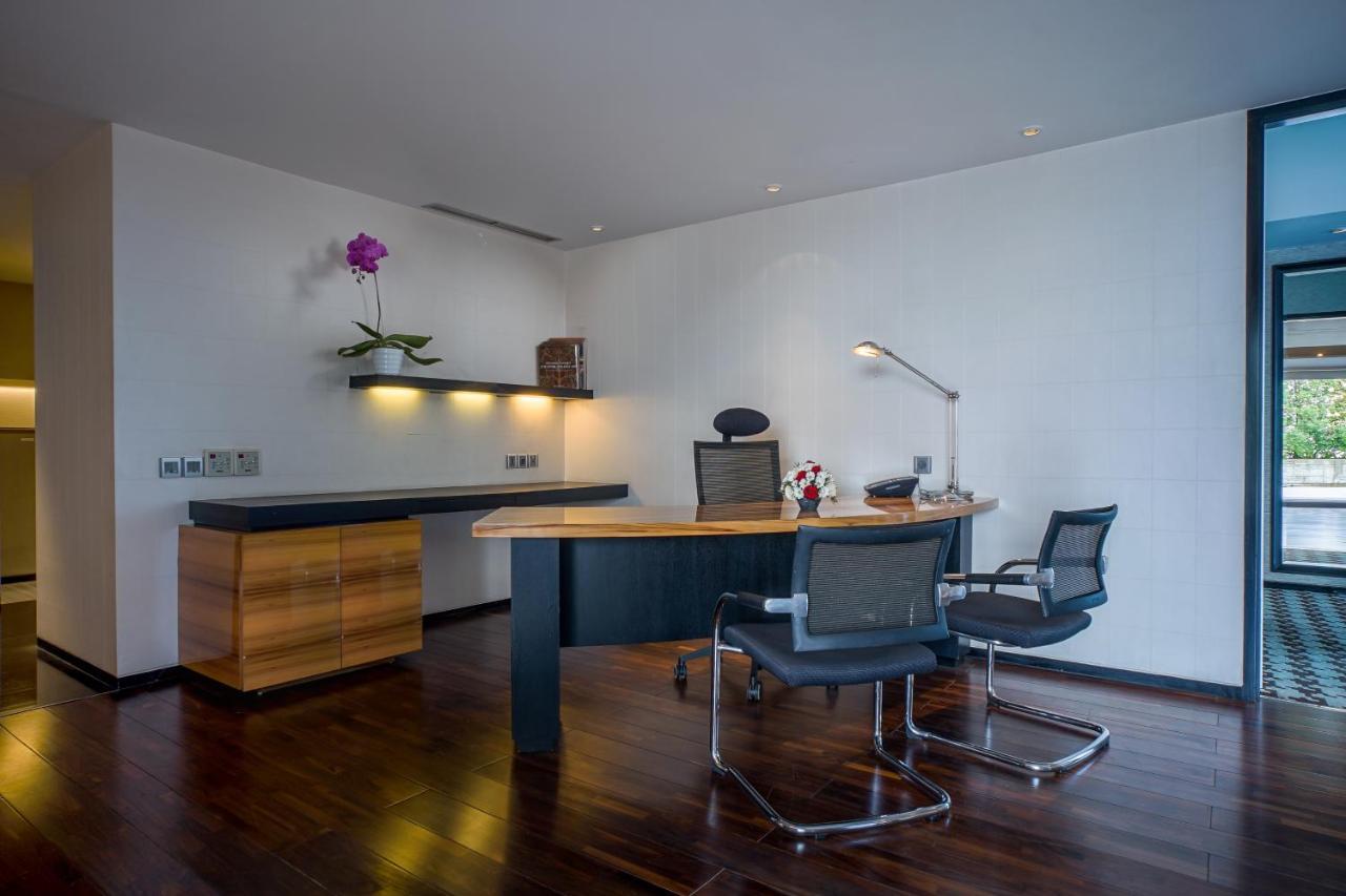 Artotel Ts Suites Surabaya Eksteriør billede