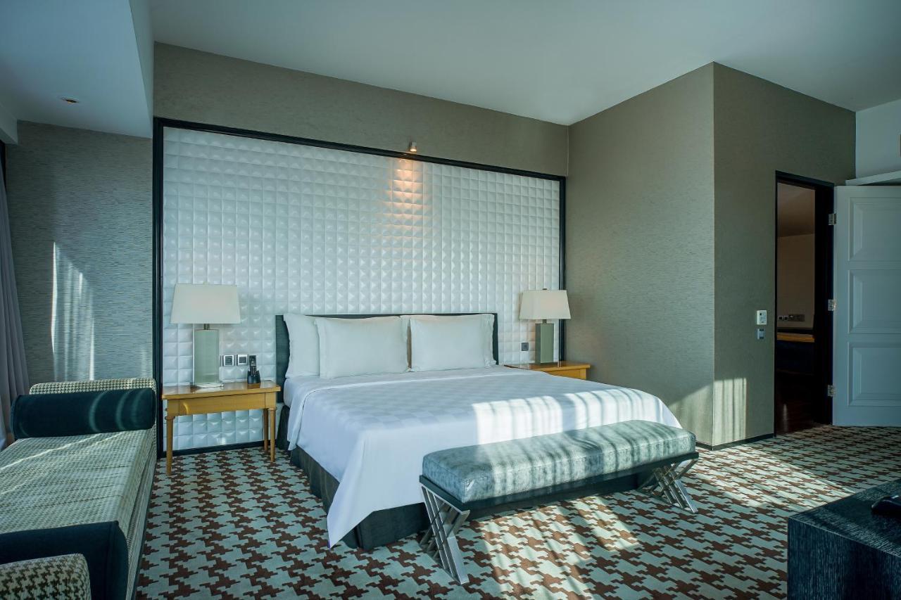 Artotel Ts Suites Surabaya Eksteriør billede