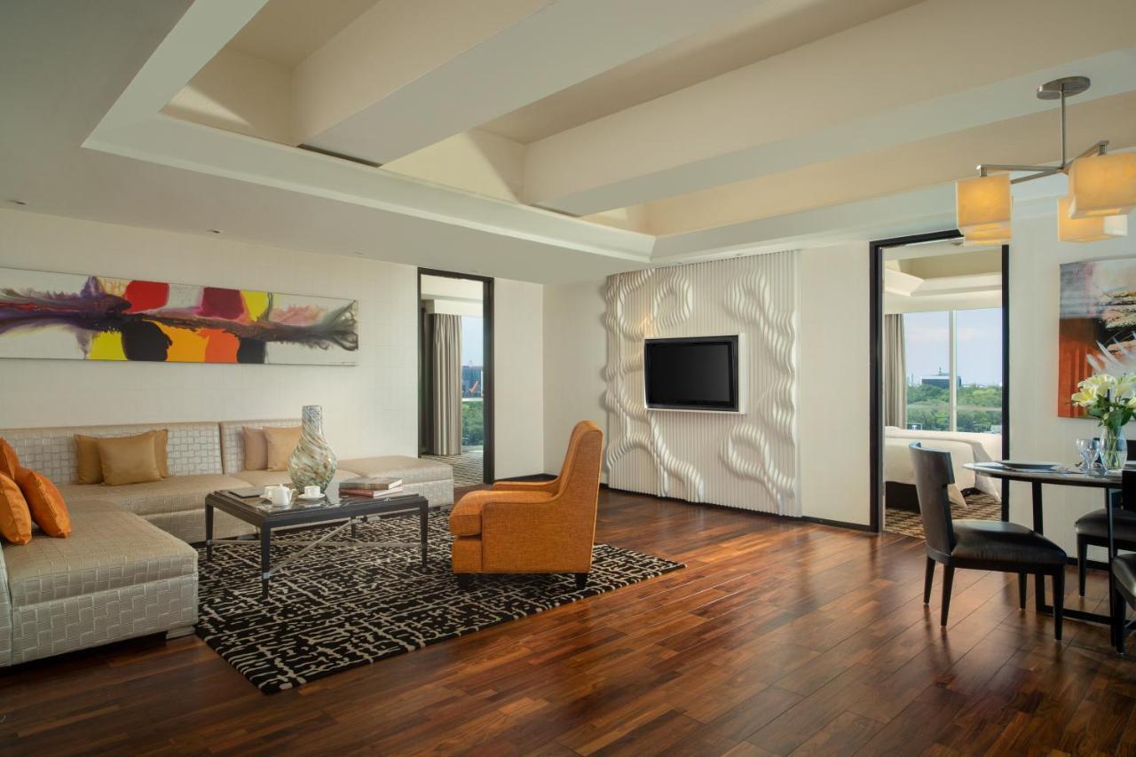 Artotel Ts Suites Surabaya Eksteriør billede