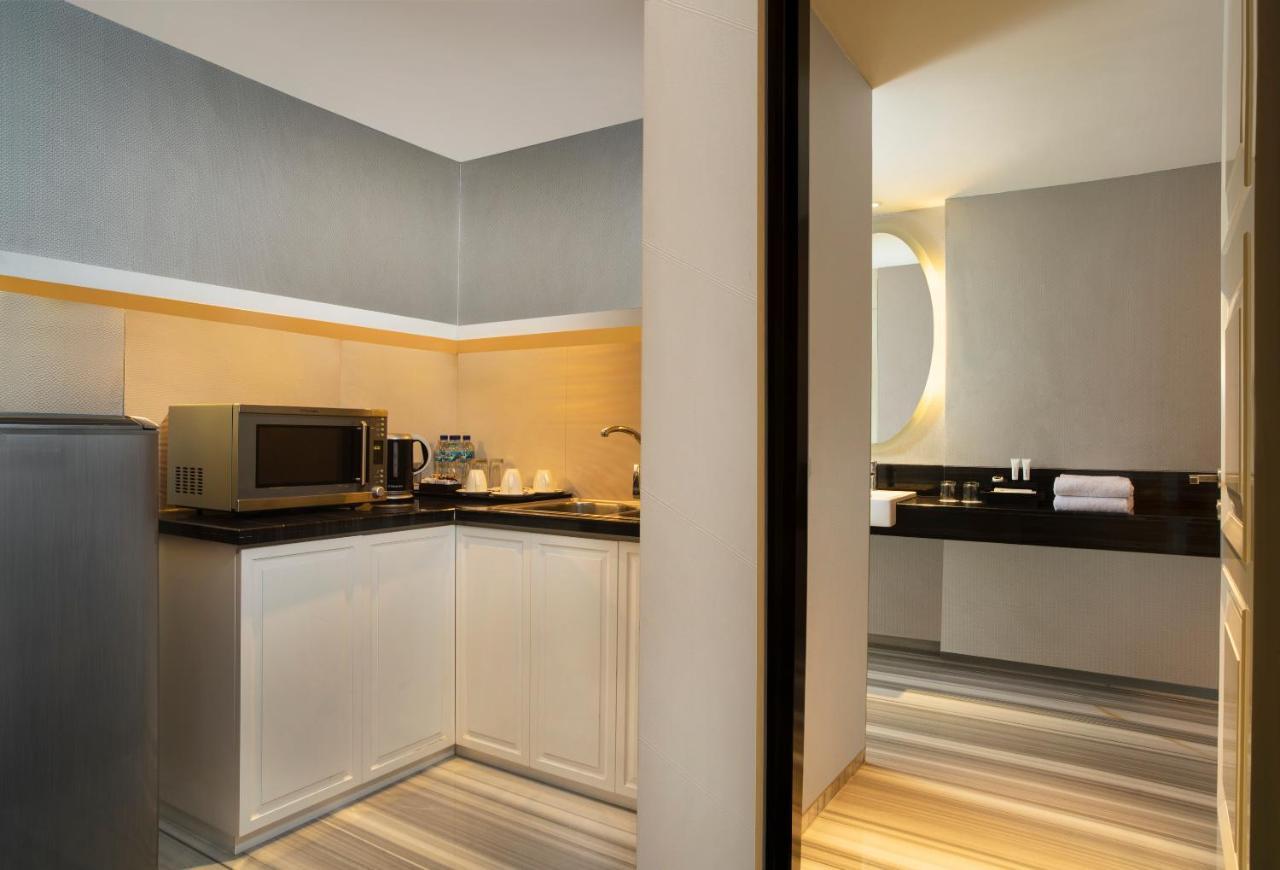 Artotel Ts Suites Surabaya Eksteriør billede